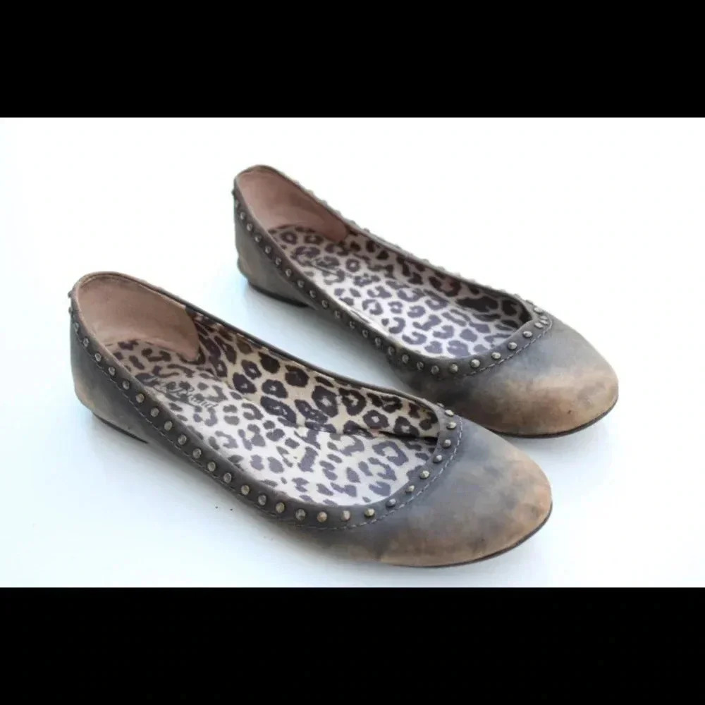 Lucky brand studded flats
